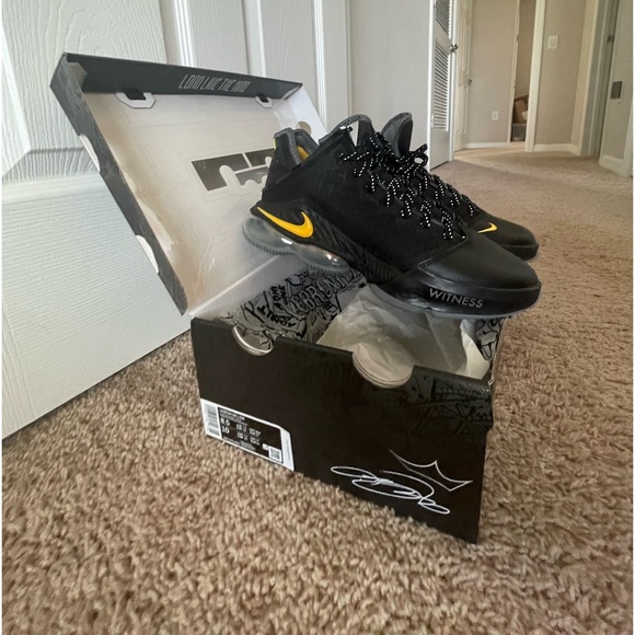 Lebron XIX Nike low top men’s 8.5 worn once - Picture 2 of 7